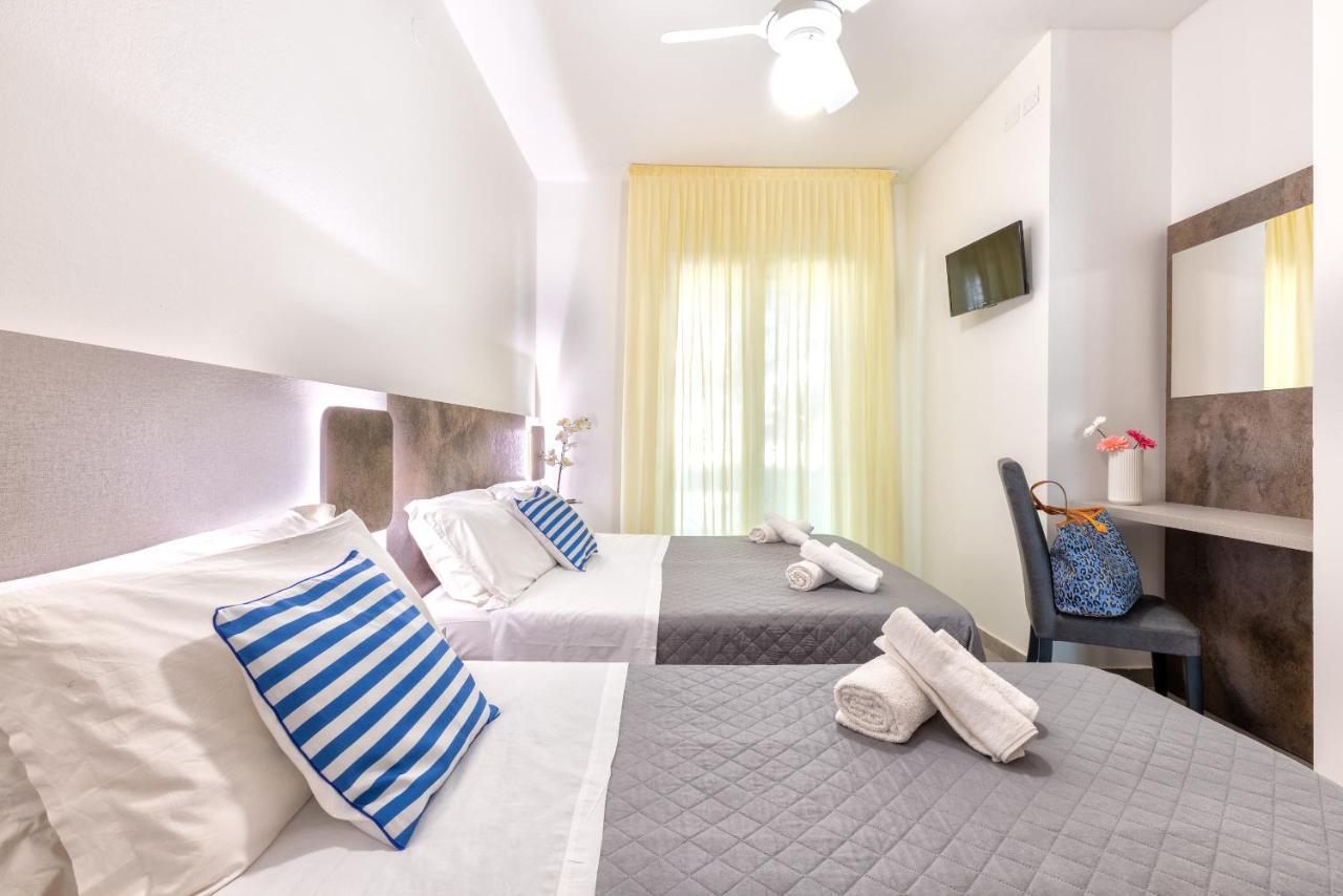 Hotel Condor-New 2024-Con Piscina Riccione Ngoại thất bức ảnh